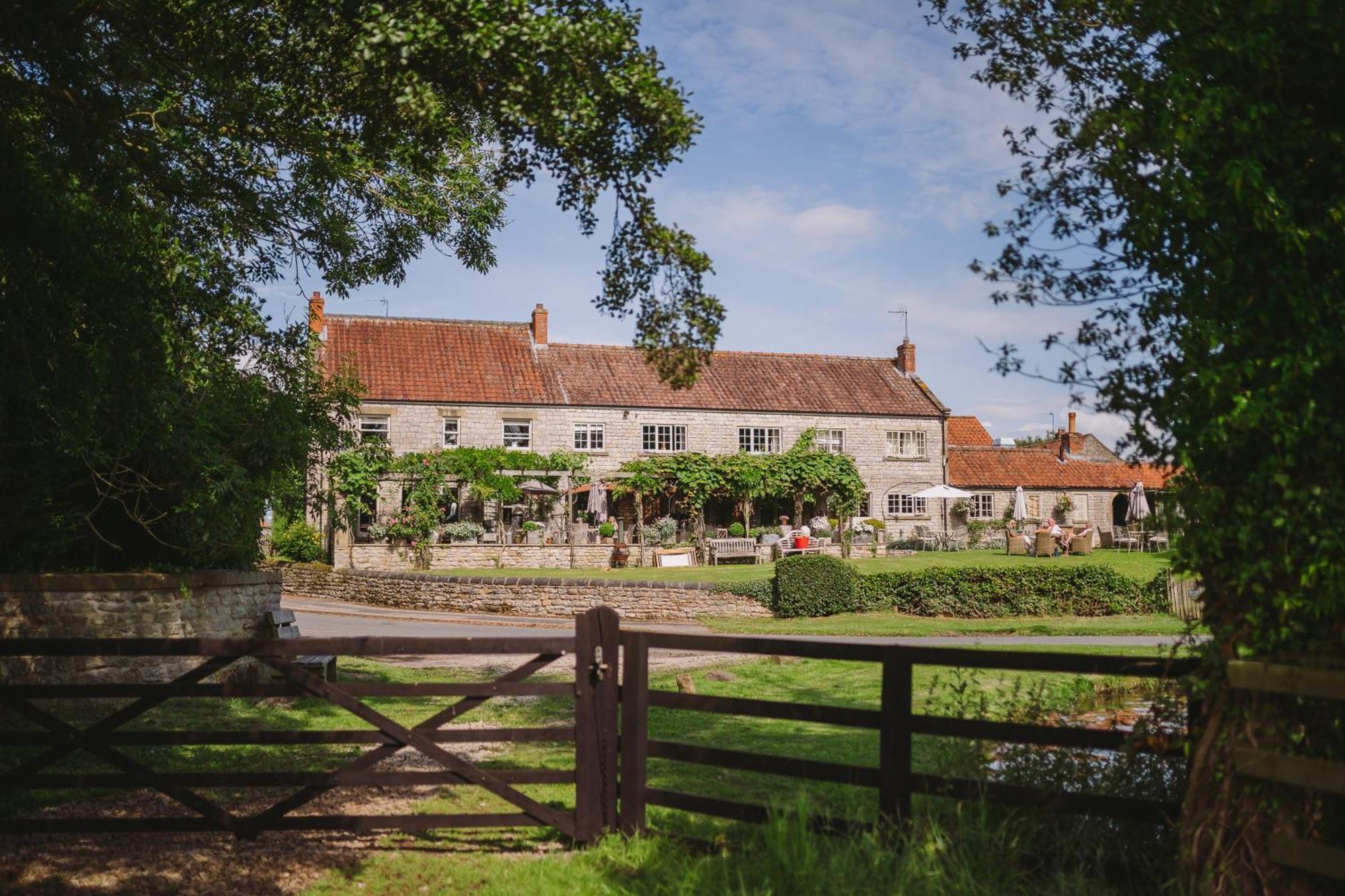 The Pheasant Hotel Harome Esterno foto